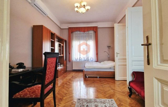 Eladó téglalakás, Pécsett 129.75 M Ft, 3 szobás