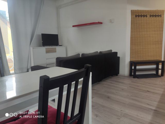 Eladó téglalakás, Pécsett 92 M Ft, 3 szobás