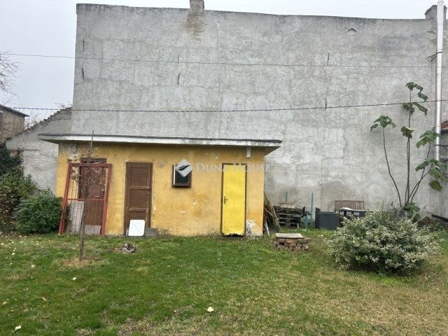 Eladó téglalakás, Budapesten, IV. kerületben 64.9 M Ft