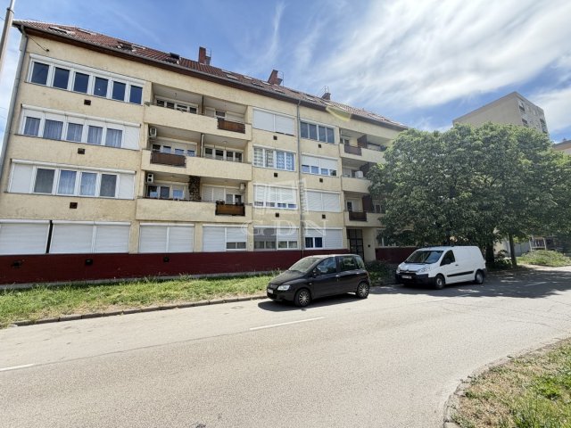 Kiadó téglalakás, albérlet, Székesfehérvárott 200 E Ft / hó