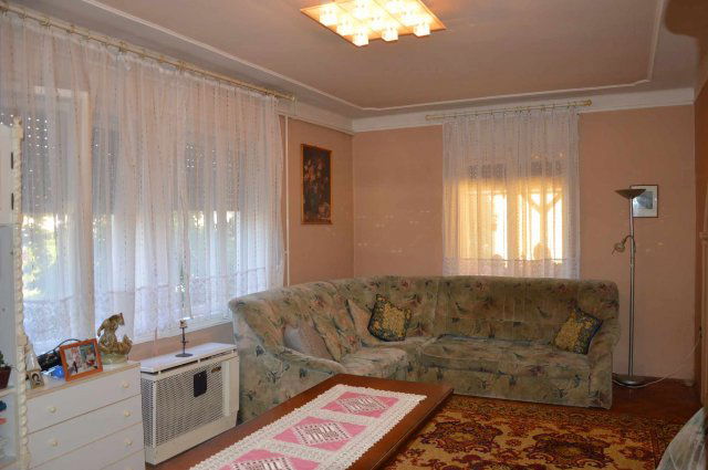 Eladó családi ház, Csurgón 39.9 M Ft, 5 szobás