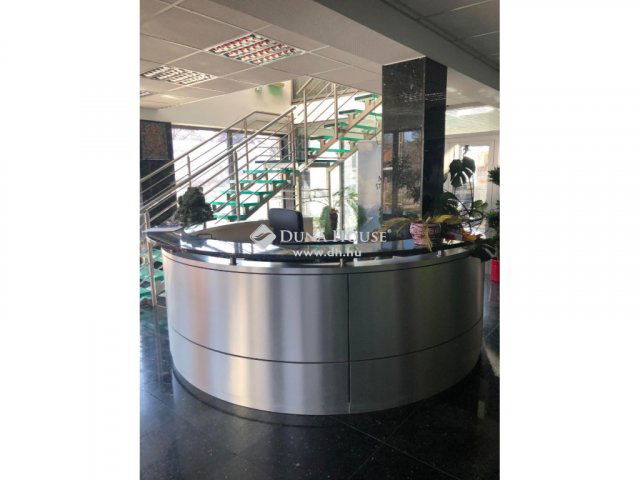 Eladó iroda, Gödöllőn 370 M Ft / költözzbe.hu