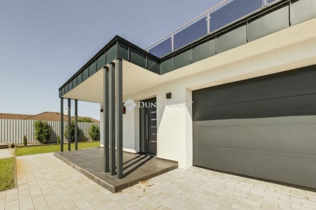 Eladó családi ház, Dabason 199 M Ft, 4 szobás