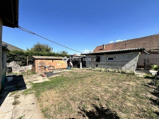 Eladó családi ház, Vecsésen 64.9 M Ft, 3 szobás