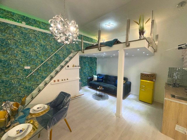 Eladó téglalakás, Budapesten, VI. kerületben 64.9 M Ft, 1 szobás