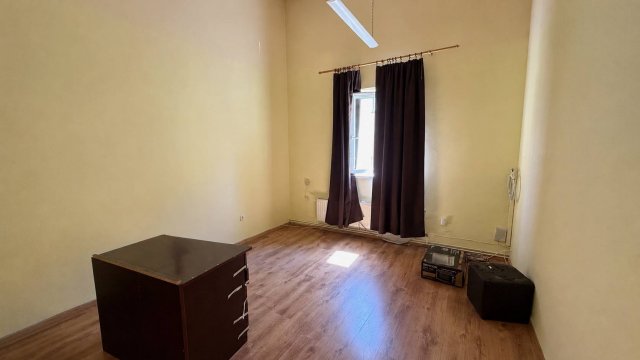 Kiadó iroda, Debrecenben 55 E Ft / hó, 2 szobás