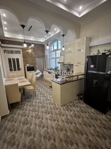 Eladó családi ház, Debrecenben 86 M Ft, 4 szobás