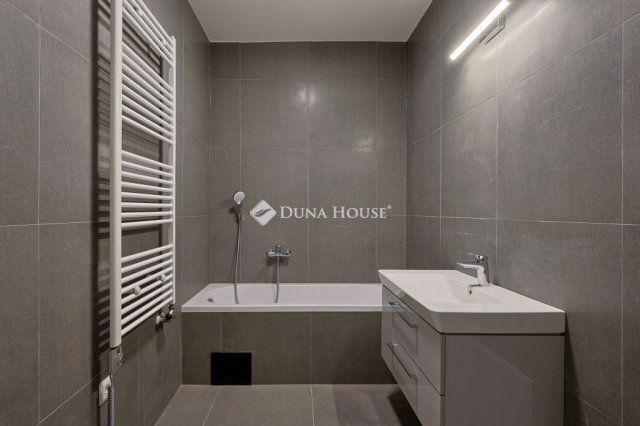 Eladó téglalakás, Budapesten, XIV. kerületben 119.9 M Ft