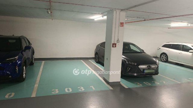 Eladó garázs, Budapesten, XI. kerületben 12.5 M Ft