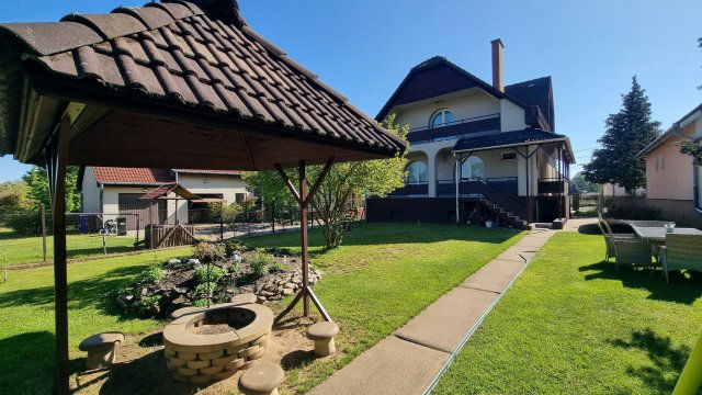 Eladó családi ház, Nyíregyházán 95 M Ft, 4 szobás