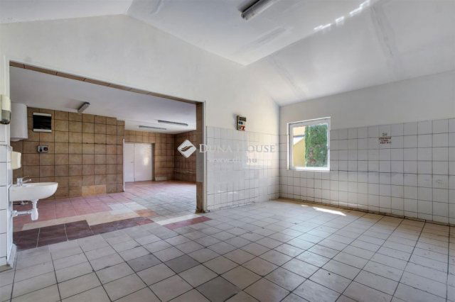 Eladó ipari ingatlan, Solton 533.4 M Ft / költözzbe.hu