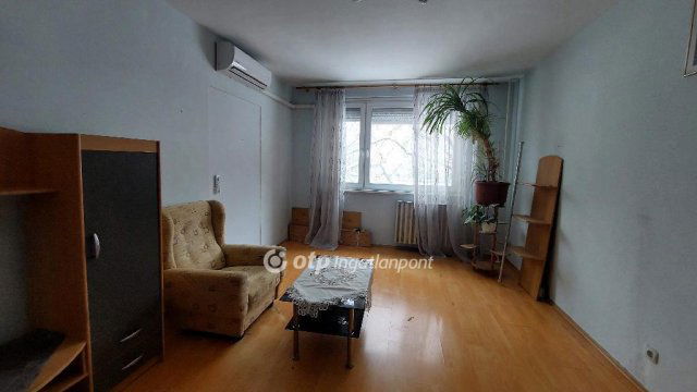 Eladó panellakás, Budapesten, XV. kerületben 66.5 M Ft