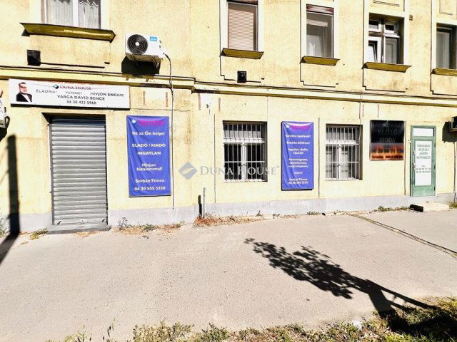 Eladó üzlethelyiség, Budapesten, X. kerületben, Üllői úton