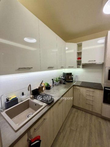 Eladó panellakás, Budapesten, XI. kerületben 92 M Ft, 1+2 szobás