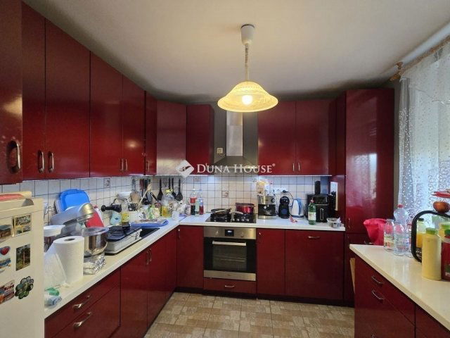 Eladó családi ház, Csóron 120 M Ft, 4 szobás