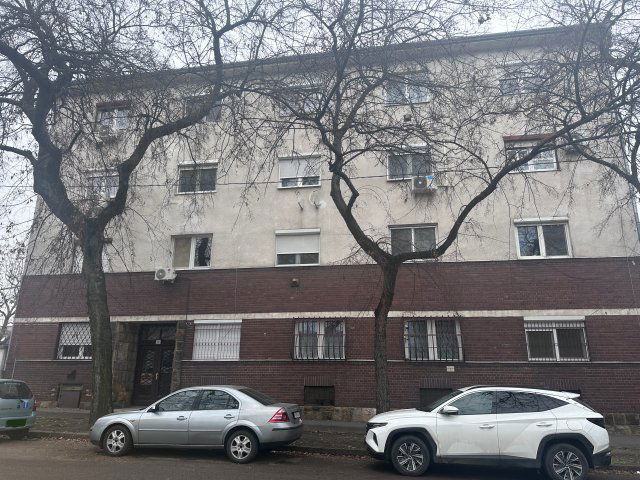 Eladó téglalakás, Budapesten, IX. kerületben, Hentes utcában
