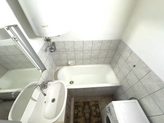 Eladó téglalakás, Kazincbarcikán 21 M Ft, 1 szobás