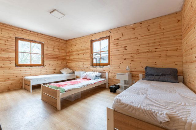 Eladó családi ház, Pétfürdőn 29.9 M Ft, 3 szobás