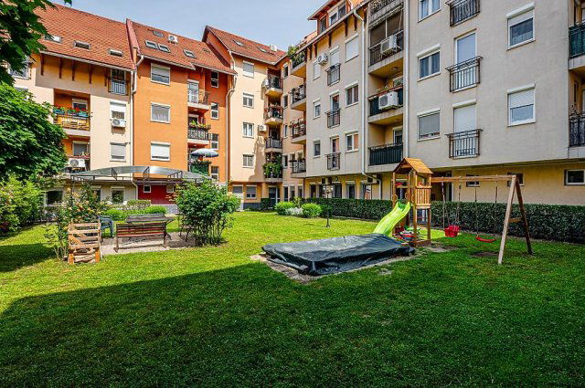 Eladó téglalakás, Budapesten, X. kerületben 120.9 M Ft
