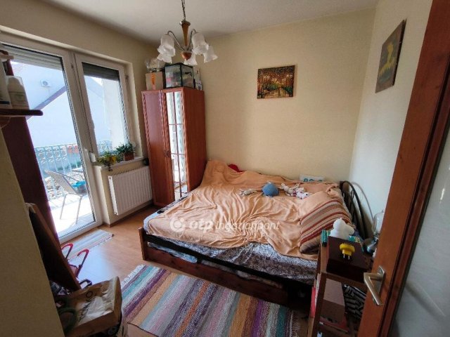 Eladó téglalakás, Szegeden 55 M Ft, 1 szobás