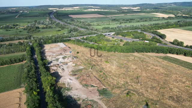 Eladó telek, Balatonőszödön 100 M Ft / költözzbe.hu