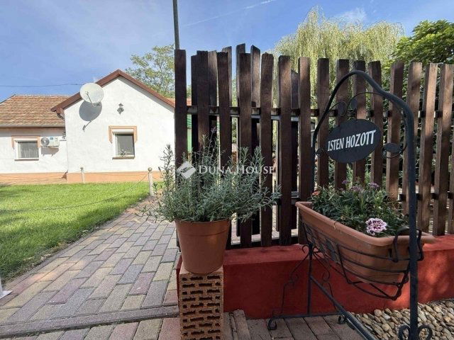 Eladó családi ház, Lajosmizsén 52.5 M Ft, 2 szobás