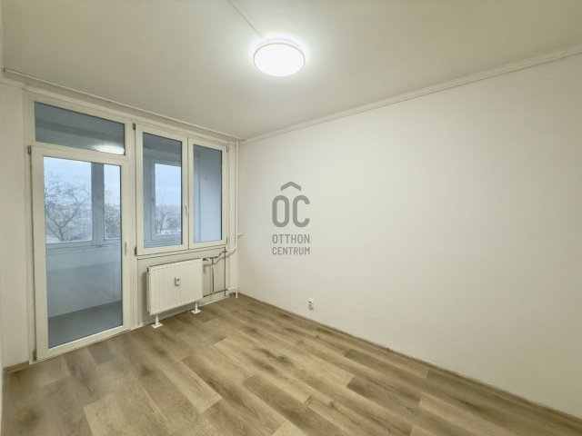 Eladó panellakás, Budapesten, XV. kerületben, Drégelyvár utcában