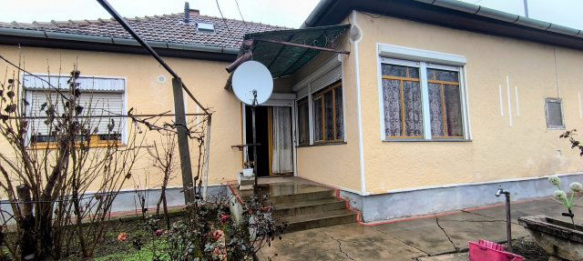 Eladó családi ház, Mezőberényben 16 M Ft, 2+1 szobás