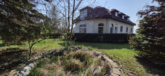 Eladó családi ház, Bőcsön 48.99 M Ft, 8 szobás