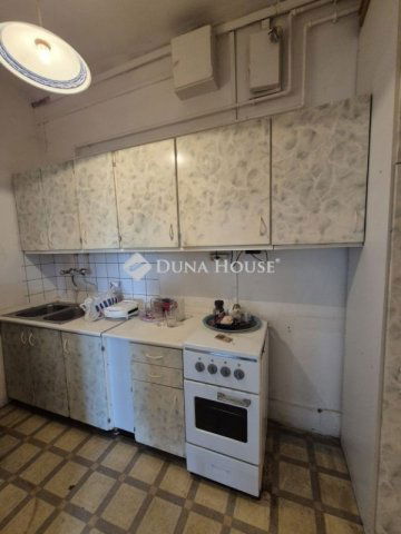 Eladó ipari ingatlan, Budapesten, XIII. kerületben 448 M Ft