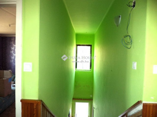 Eladó családi ház, Sárszentmihályon 110 M Ft, 5 szobás