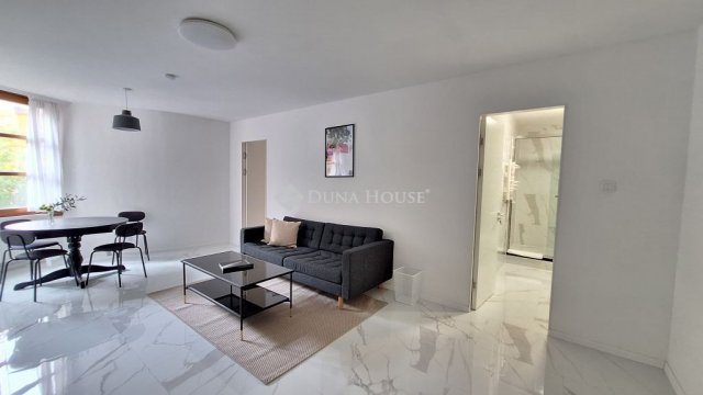 Eladó téglalakás, Budapesten, I. kerületben, Batthyány utcában