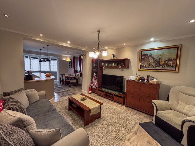 Eladó téglalakás, Dunakeszin 100 M Ft, 3 szobás