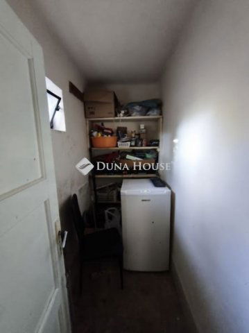 Eladó ikerház, Pécsett 37 M Ft, 2 szobás / költözzbe.hu