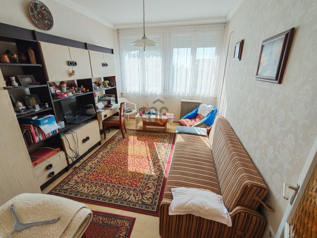 Eladó téglalakás, Cegléden 49.5 M Ft, 3 szobás