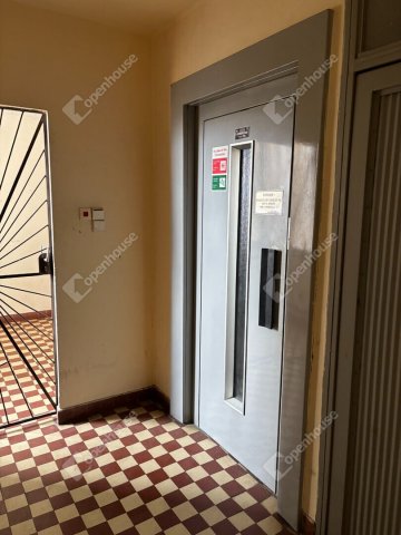 Eladó panellakás, Győrött 47.3 M Ft, 2 szobás