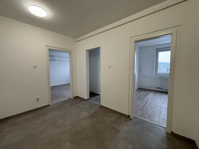 Eladó panellakás, Budapesten, III. kerületben 71.9 M Ft, 2 szobás