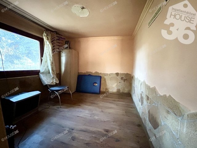 Eladó családi ház, Kecskeméten 15.5 M Ft, 2 szobás