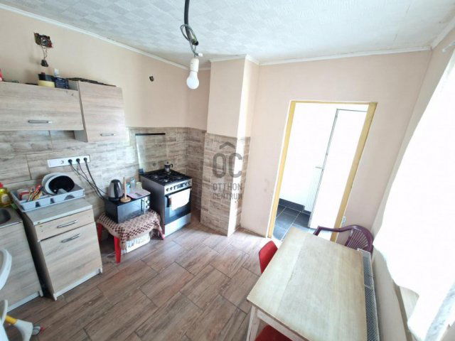 Eladó családi ház, Abonyban 35 M Ft, 4 szobás