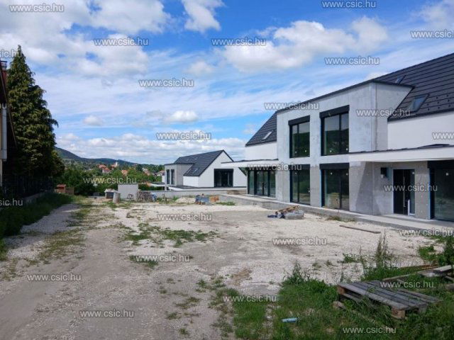 Eladó ikerház, Solymáron 199 M Ft, 5 szobás