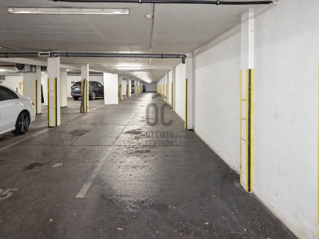 Eladó garázs, Budapesten, XI. kerületben 9.5 M Ft