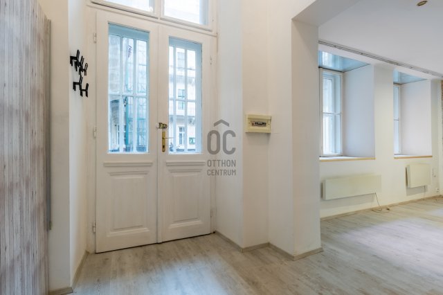 Eladó téglalakás, Budapesten, VIII. kerületben 69.9 M Ft