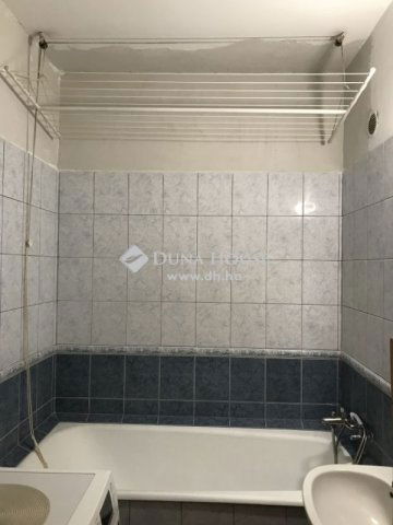 Eladó panellakás, Budapesten, IV. kerületben 68 M Ft, 3 szobás