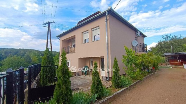 Eladó családi ház, Bükkszéken 60 M Ft, 3+1 szobás