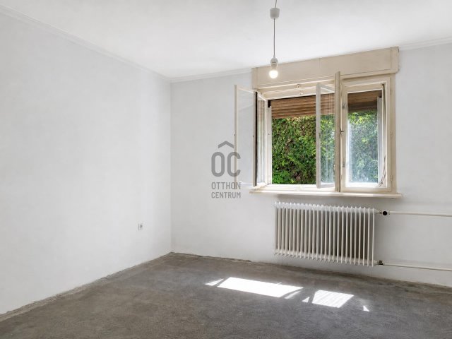 Eladó családi ház, Budapesten, III. kerületben 84.9 M Ft