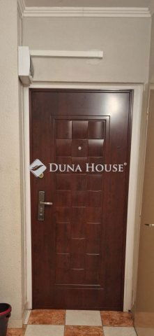 Eladó panellakás, Székesfehérvárott, Rákóczi utcában 63 M Ft