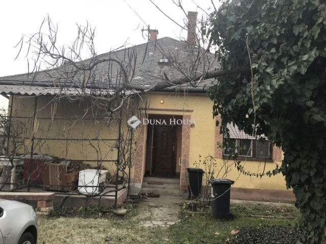 Eladó családi ház, Sárbogárdon 39.9 M Ft, 2+1 szobás