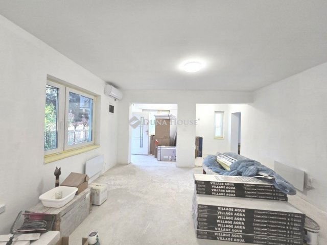 Eladó családi ház, Érden 100 M Ft, 2 szobás