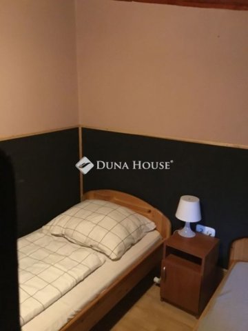 Eladó ipari ingatlan, Budapesten, IV. kerületben 500 M Ft