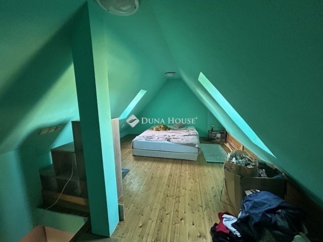 Eladó téglalakás, Budapesten, XVII. kerületben 72 M Ft, 4 szobás